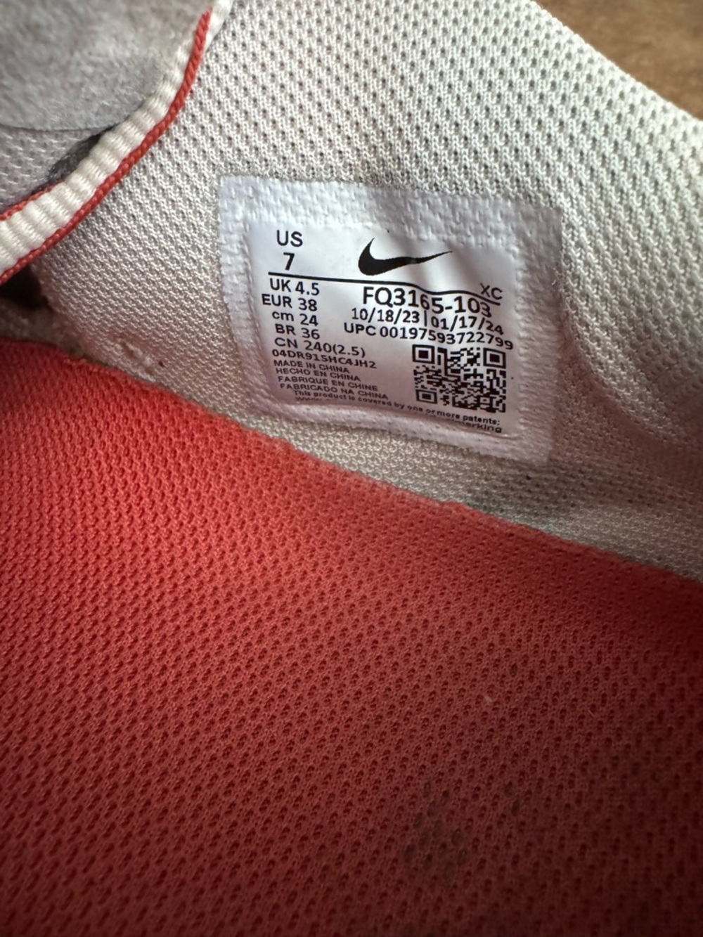 Nike Women’s Vapor 11 Hard Court Shoes - Picture 7 of 7